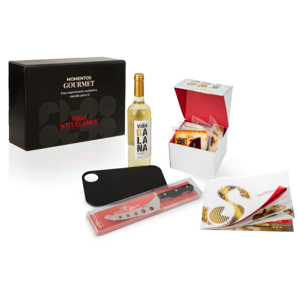 Pack Gourmet 4 cuñas de queso sabores, vino Aljibes y set tabla de quesos pequeña